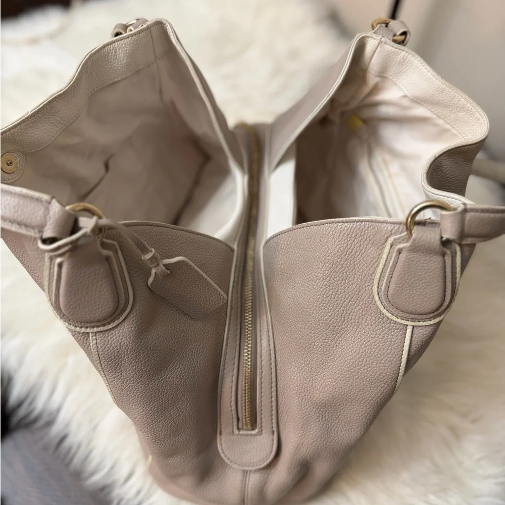 Coach chic hobo